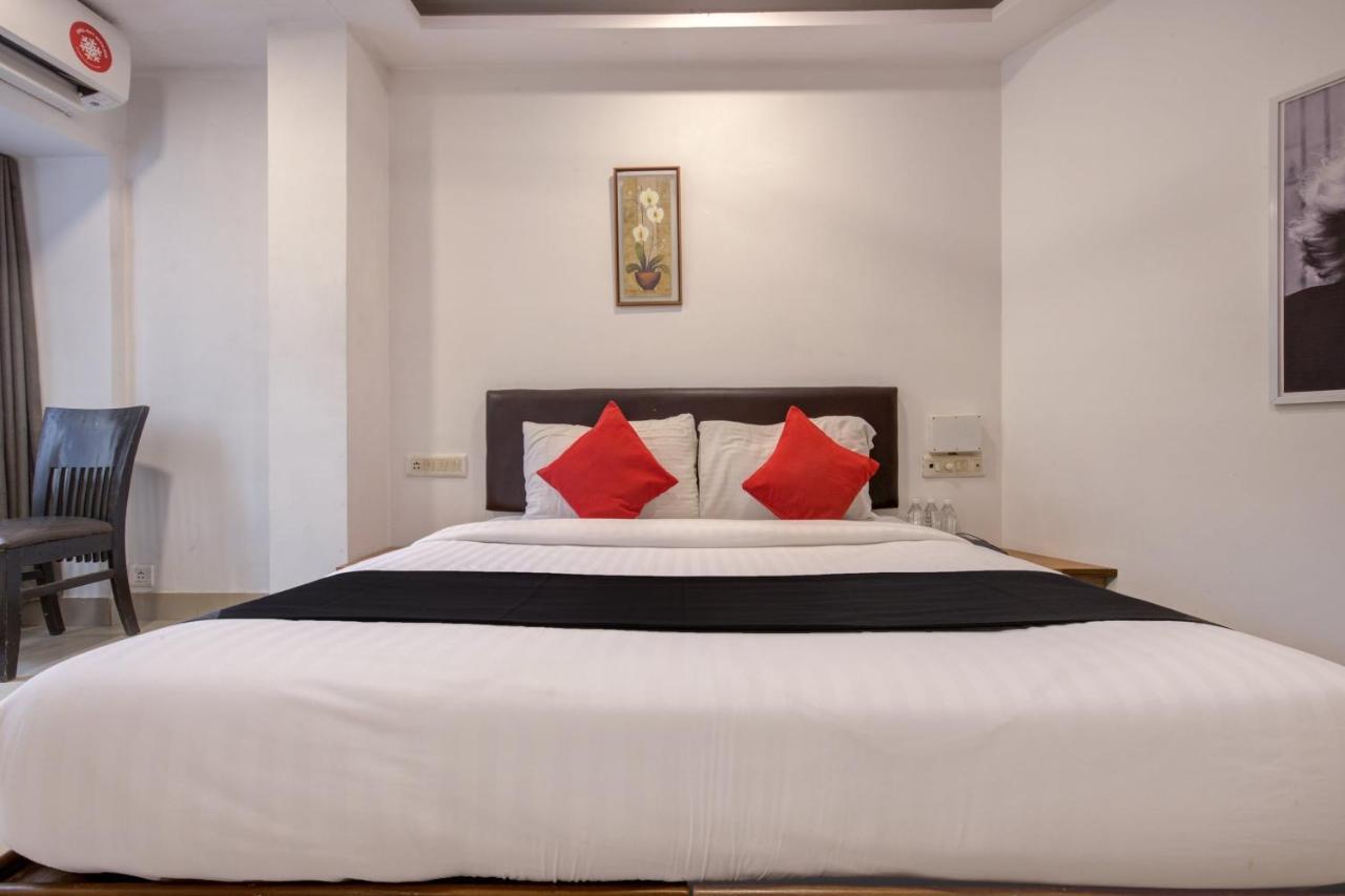 Capital O 77295 Hotel Bansidhar Bhuvan Bombay Eksteriør billede
