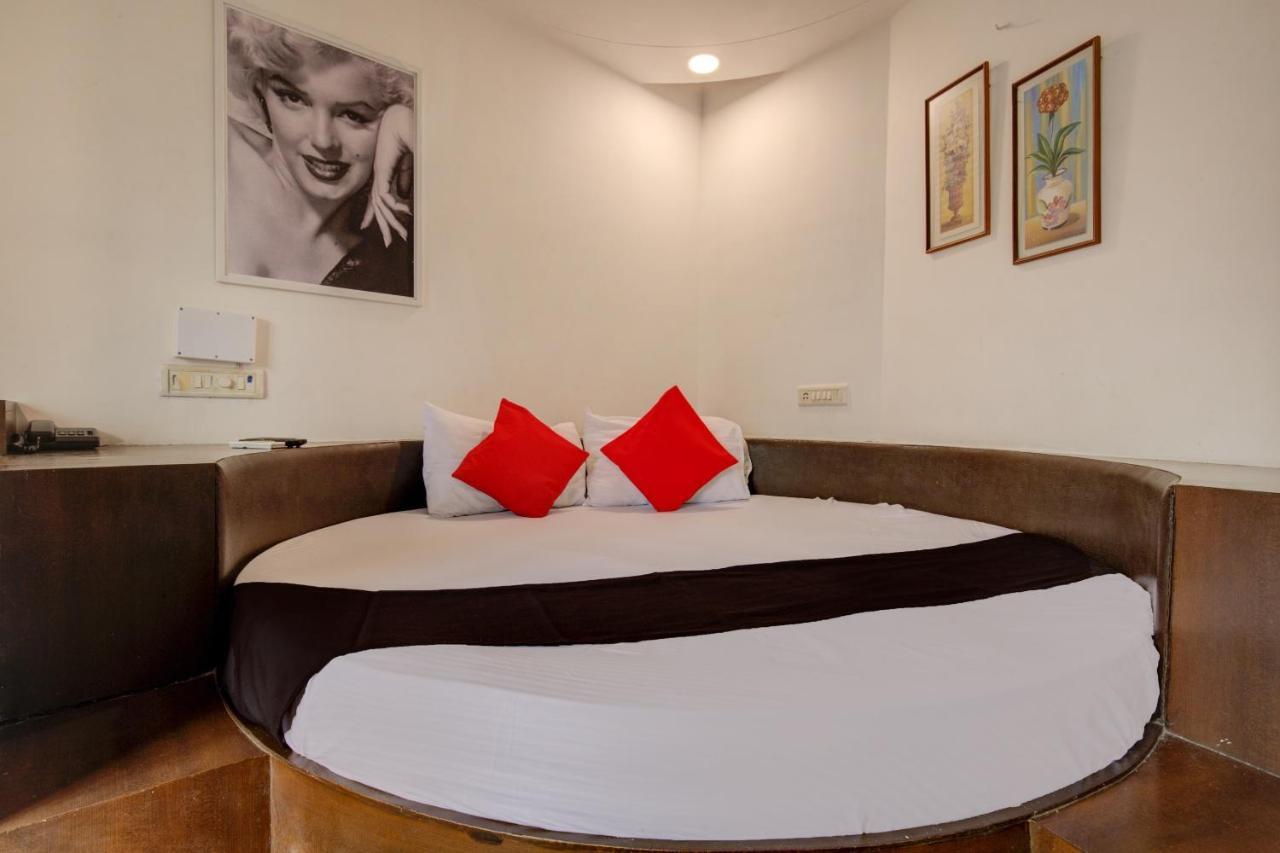 Capital O 77295 Hotel Bansidhar Bhuvan Bombay Eksteriør billede