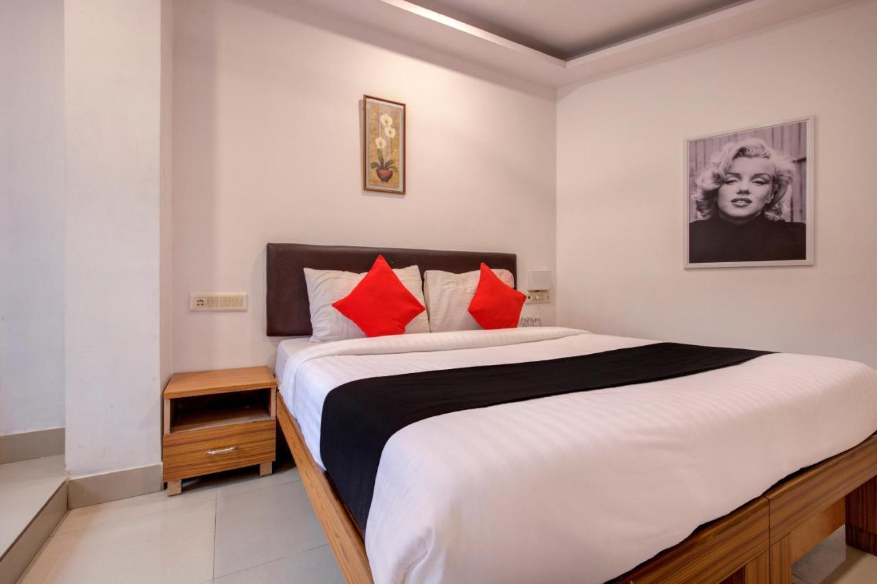 Capital O 77295 Hotel Bansidhar Bhuvan Bombay Eksteriør billede